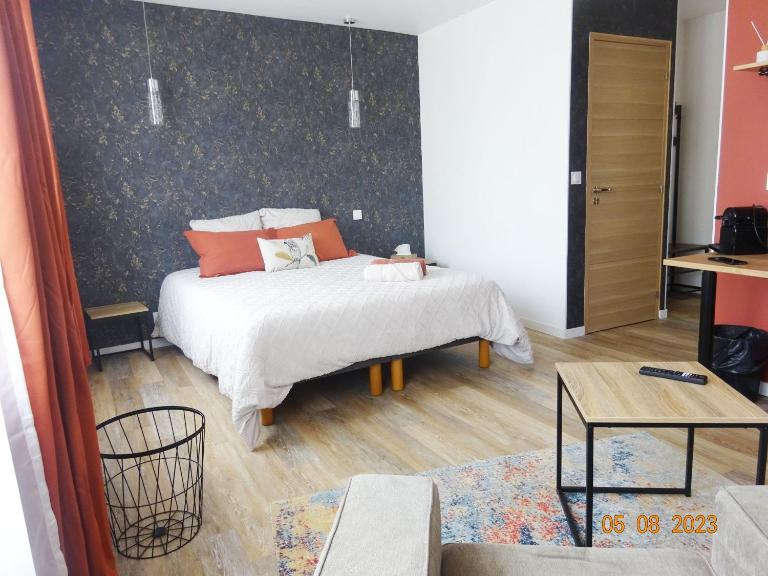 Intello - Studio confort, espace café, au coeur de Nogent - B&B Nogent-le-Rotrou