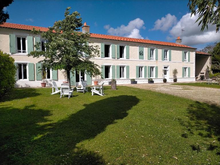 Les Grands Vents - Bed and Breakfast Chervettes