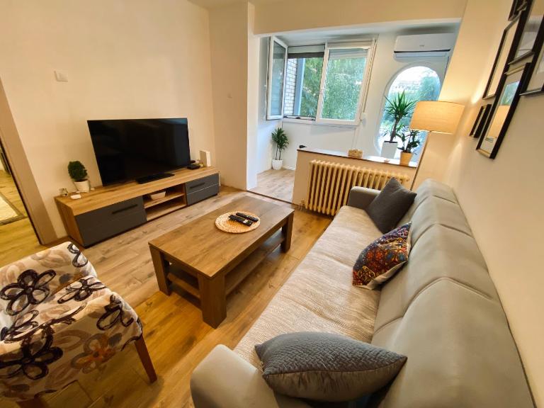 Apartman ANN II - Bed and Breakfast Pančevo