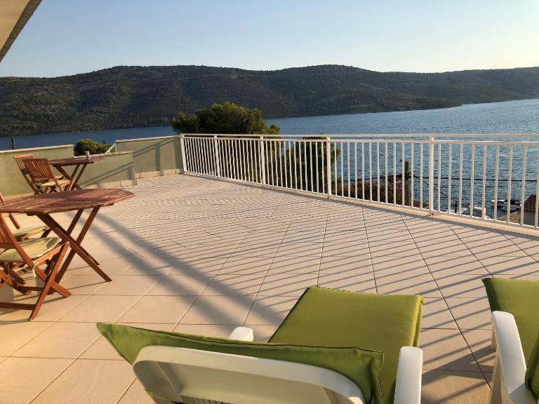 Seaview apartments - B&B Poljica