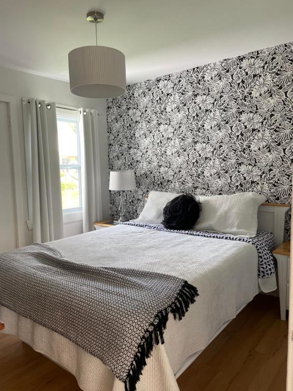 Chalets Plage St-Jean 2 - B&B St. John's