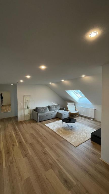 Casa Grande mit 3 Apartments - B&B Rastatt