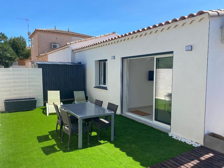 JOLIE MAISON A 700M DE LA MER - B&B Le Grau-d'Agde