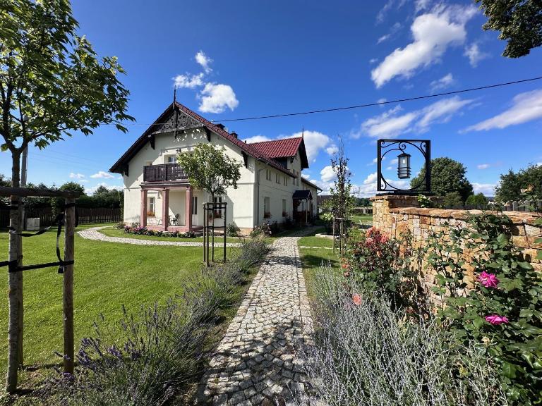 Dworek Wojanów - Chambres d'hôtes Wojanów
