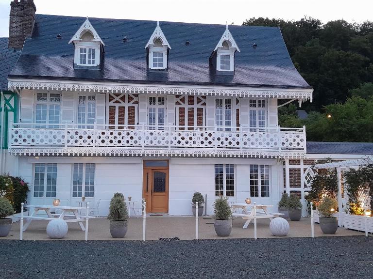 White House, maison d'hôtes - B&B Villequier