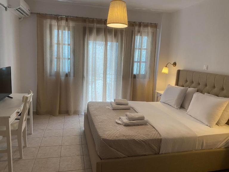 Cozy maisonette next to Plaka - B&B Atene