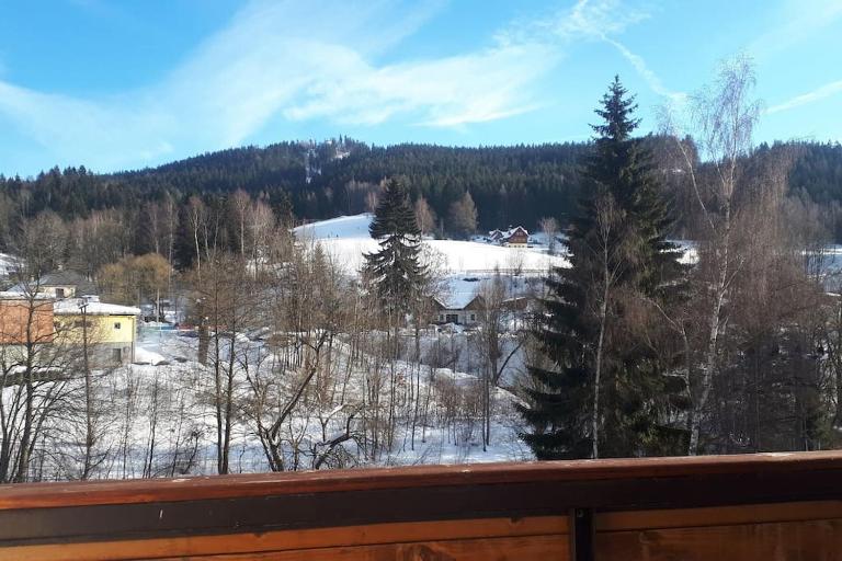 Apartmány na Tanvaldském Špičáku - Bed and Breakfast Jiřetín pod Bukovou
