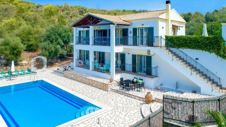 Villa Di Giovanni by PosarelliVillas - B&B Perítheia