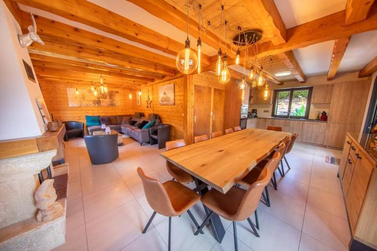 Les Marmottes, 10 à 20p avec bb-foot, billard, bar - Chambres d'hôtes Cornimont