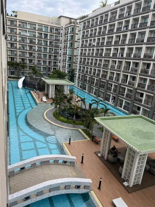 Dusit grand park 2 全新公寓C412 景观阳台 水景泳池 - B&B Jomtien