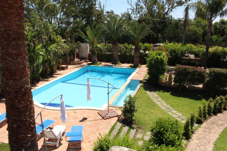 The Green Seaside - B&B Fondachelo