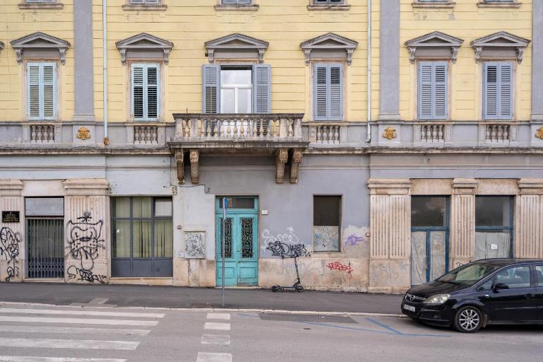 AAA Apartments & Rooms with free parking - Ferienwohnung Pula