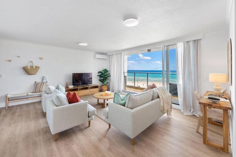 Amazing beach view and perfect location Kirra - Bed and Breakfast Gold Coast