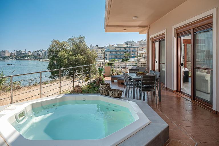 Elia Seaside Deluxe Apartment - B&B La Canea