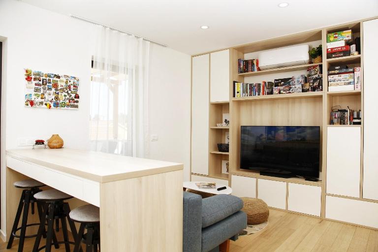 Apartment Zaza - Home & Style - King Bed, Modern, Parking - B&B Privlaka