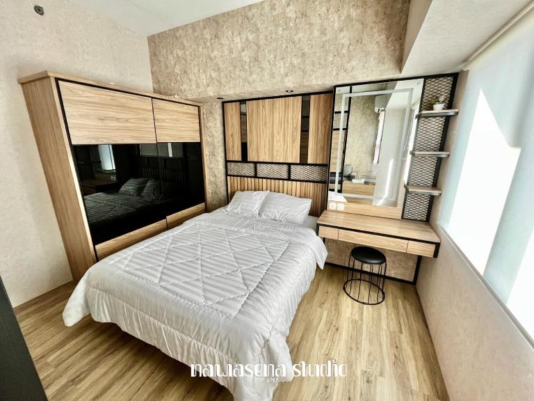 Nawasena Studio at Solo Paragon Apartment - Ferienwohnung Surakarta