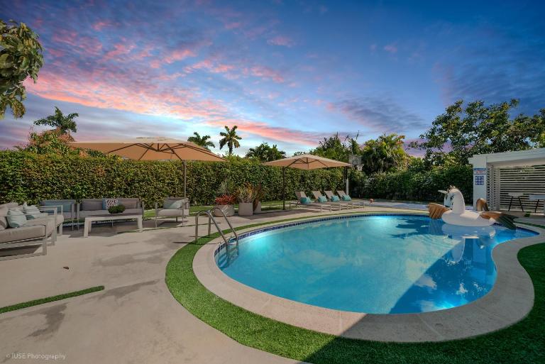 Miami Luxe Paradise - HtdPool, MiniGolf, Playground, BBQ, baby items - Chambres d'hôtes Miami