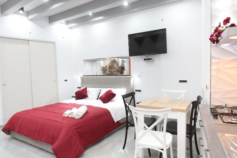 La Rosa del Deserto (by Vacation Service) - Chambres d'hôtes Cefalù