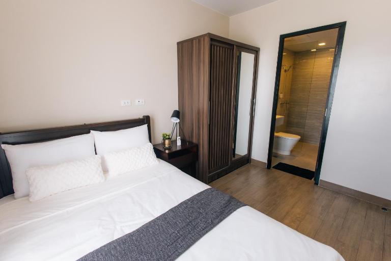 The Onyx at One Regis Upper Penthouse flat - B&B Bacolod City
