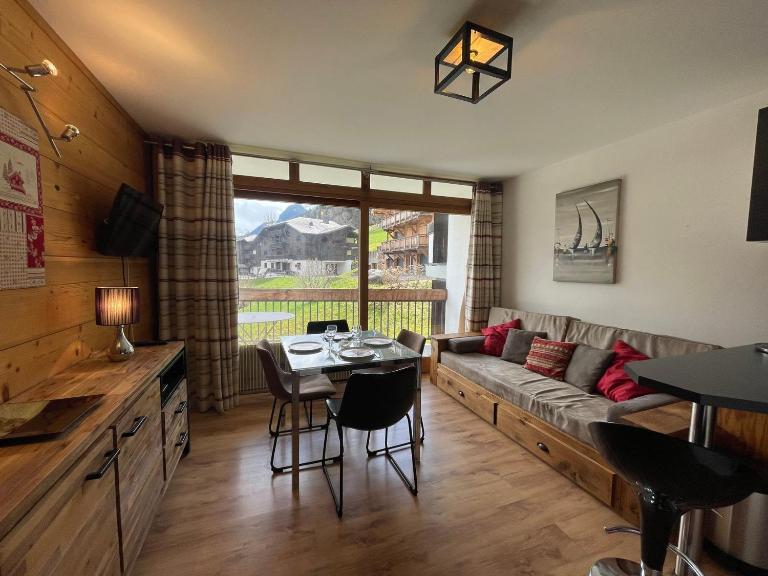 Studio ski aux pieds avec balcon ensoleillé, WIFI à Morzine - FR-1-679-5 - Ferienwohnung Morzine