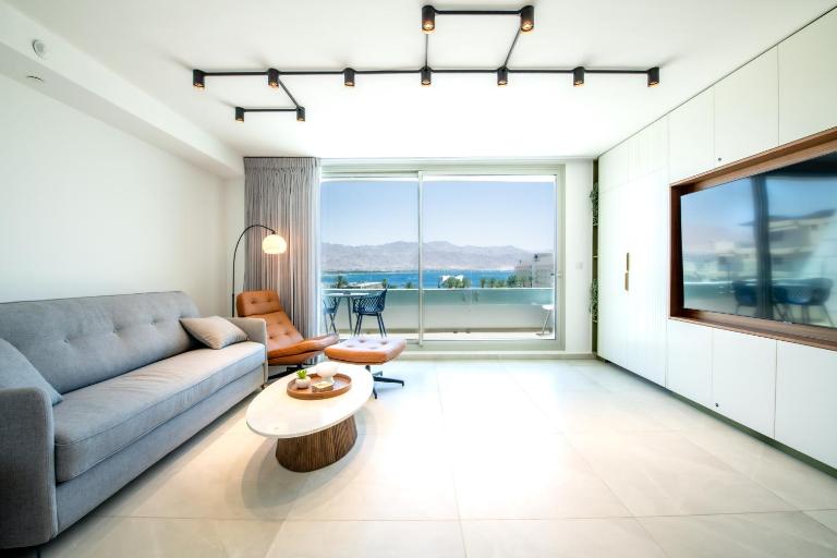 Beach Side- Ceasar Luxury Amazing Pool Eilat - B&B Eilat