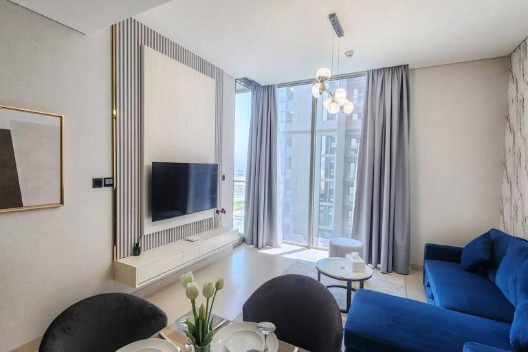 STAY BY LATINEM Luxury 1BR Holiday Home CVR A703 near Burj Khalifa - B&B Dubai