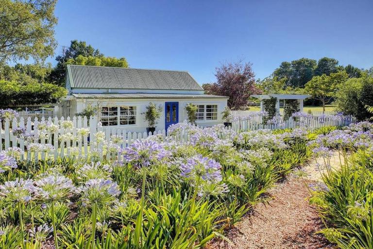 Hideaway Cottage - Your Southern Highlands Escape - Bed and Breakfast Moss Vale