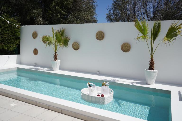Villa Pastida - Private Pool & Jacuzzi & Central place - B&B Pastida