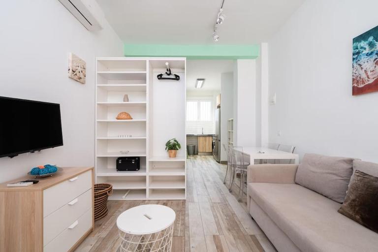 Nice flat at street level - Madrid Río Tri-Pedrero - Chambres d'hôtes Madrid