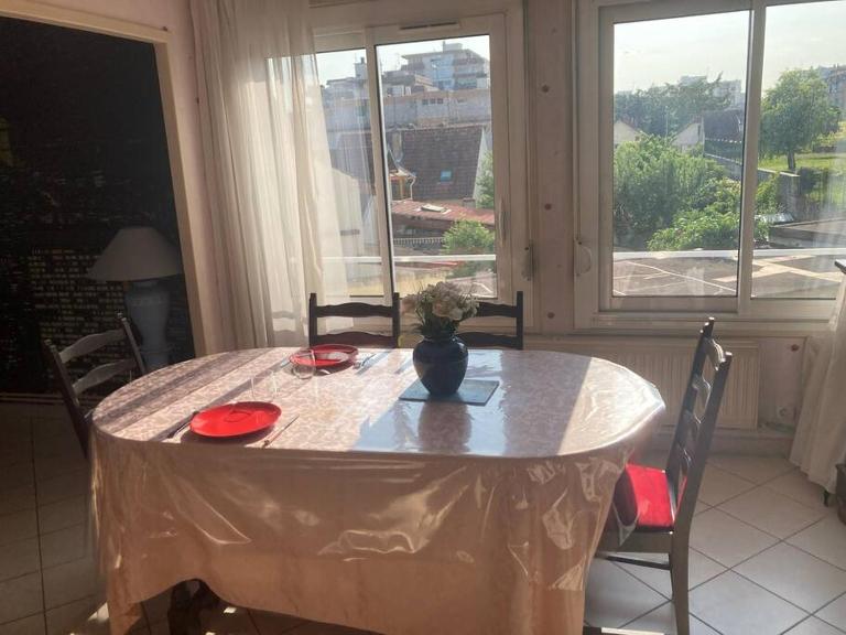 Appartement T2 lumineux CHU Stade Gaston Gérard 2 nuits minimum - B&B Digione