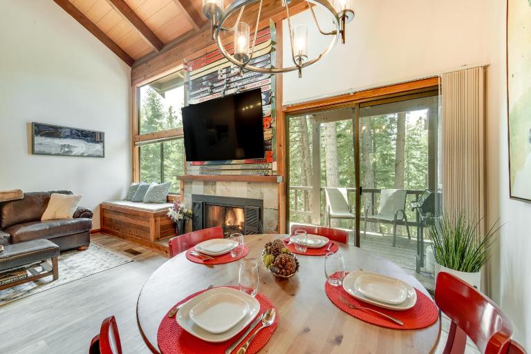 1 Mi to Northstar Skiing: Cozy Pet-Friendly Condo! - Ferienwohnung Truckee
