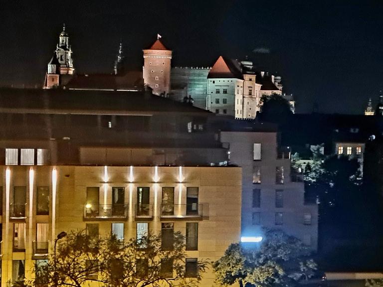 Juwel 47 Apartments Kraków z widokiem na Wawel - Ferienwohnung Krakau