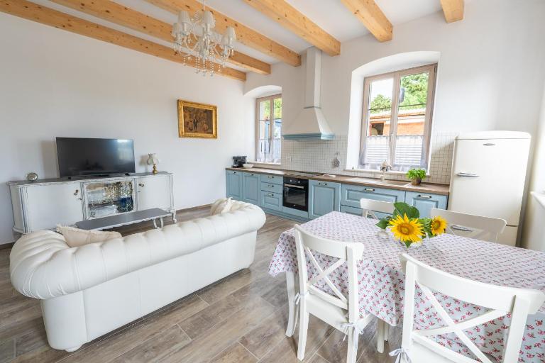 Amalija Apartments - B&B Strugnano