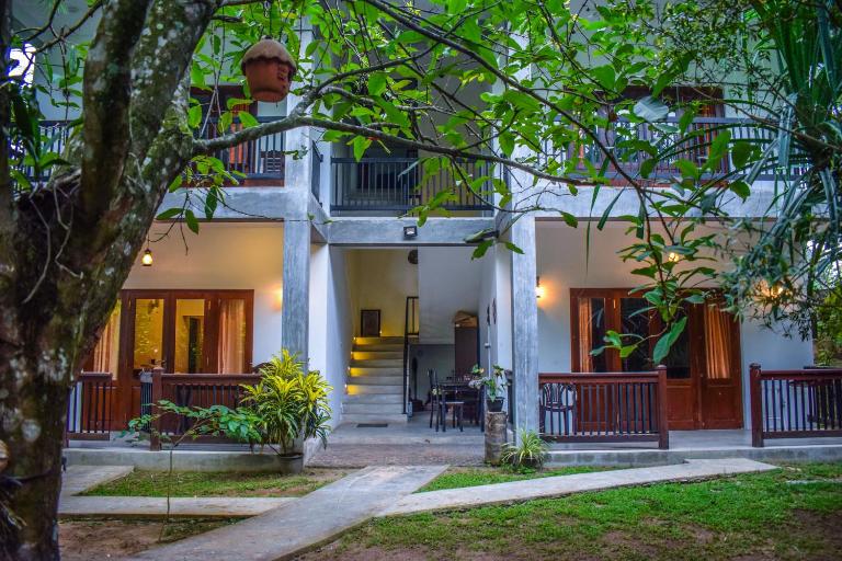 Lawrence Villa - B&B Weligama