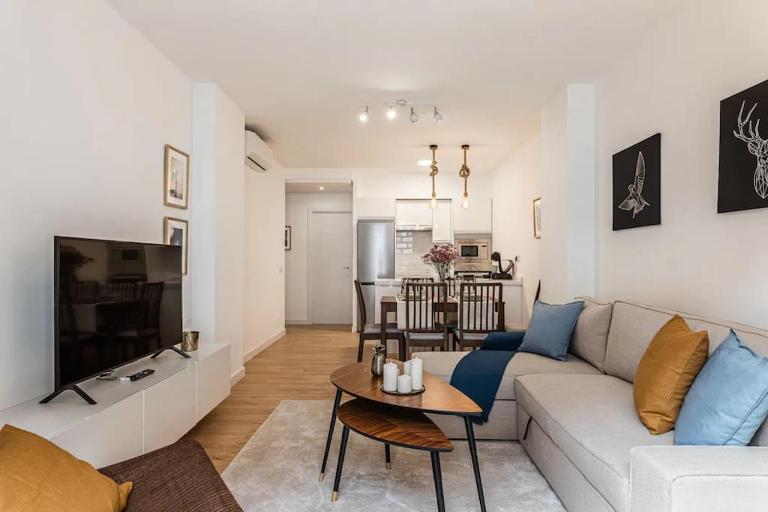 Nice apartment near Gran Vía VAL27 - B&B Madrid