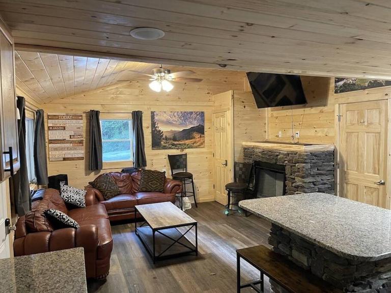 Creekside 3 bedroom 2 bath cabin on private creek - B&B Banner Elk