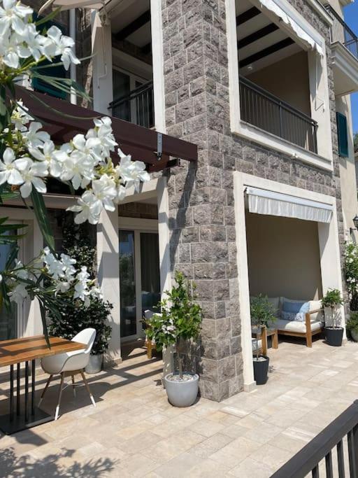 Lustica Bay Marina Studio**** - B&B Radovići