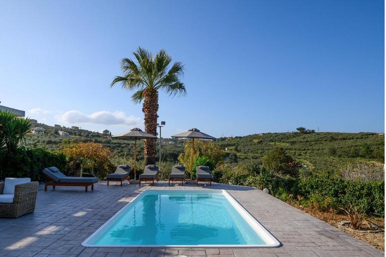 IVY Villa Heraklion - B&B Goúrnai