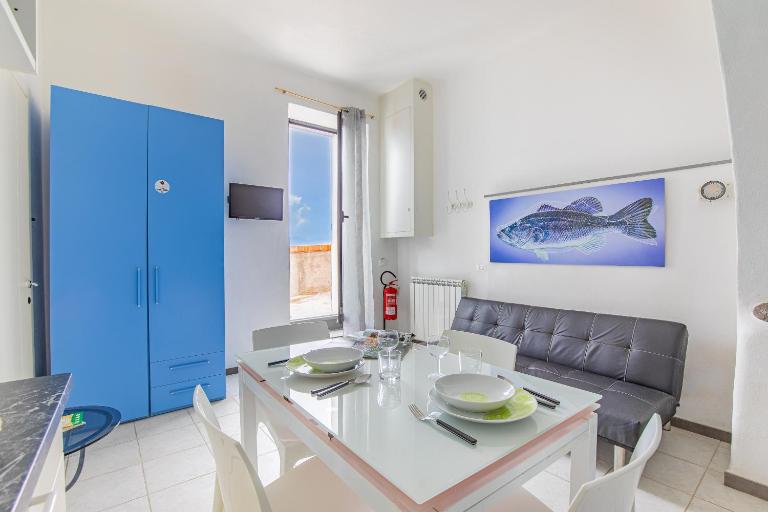 Pepita apartment , big window to the sea - Bed and Breakfast Manarola