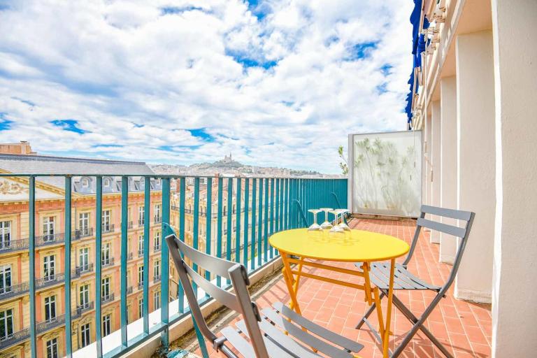 La Canebière - Appart 2 chambres avec terrasse - Bed and Breakfast Marseille