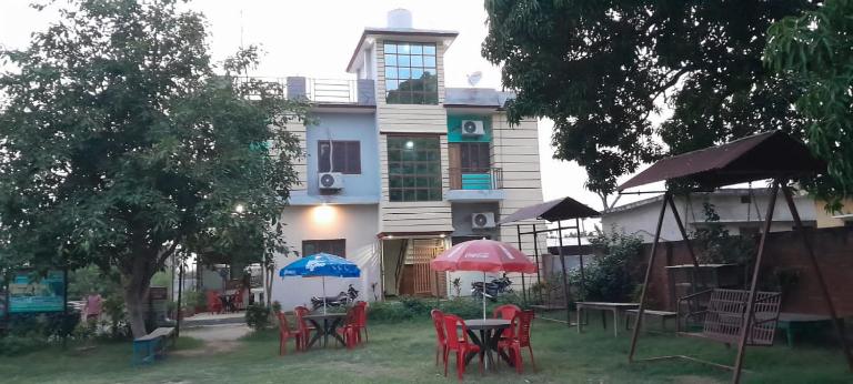 Corbett Rejoice Home Stay - Chambres d'hôtes Jhirna