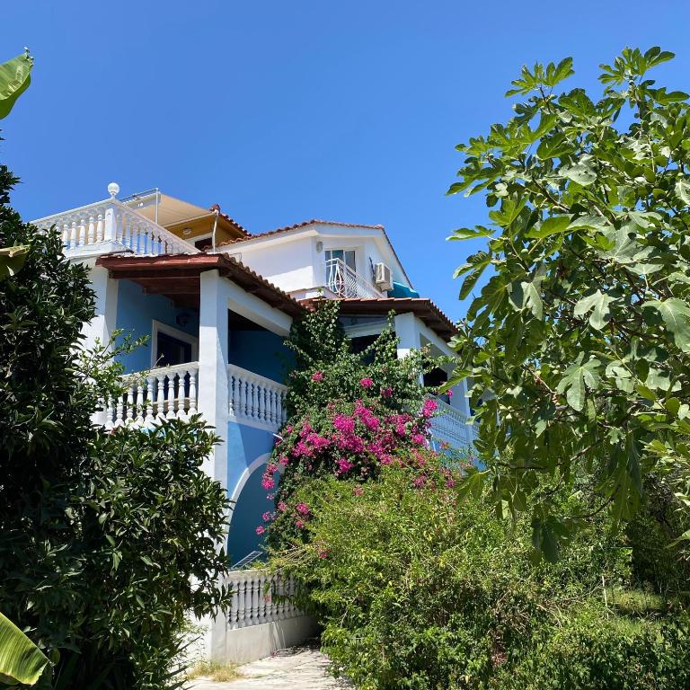 Blue Studios Antonia - B&B Laganás