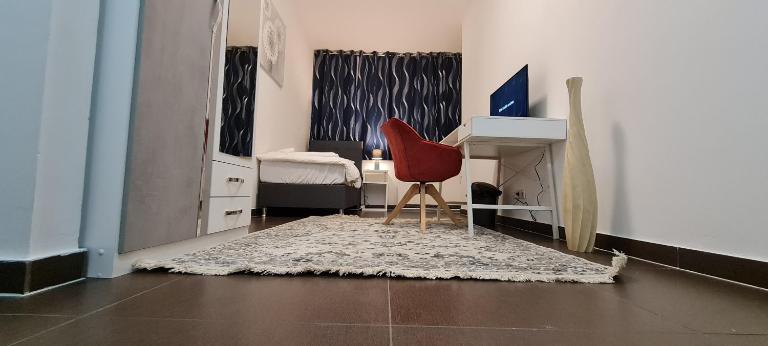 Komfortable 2-Zimmer-Ferienwohnung mit separatem Eingang und Highspeed WLAN - Ferienwohnung Paderborn