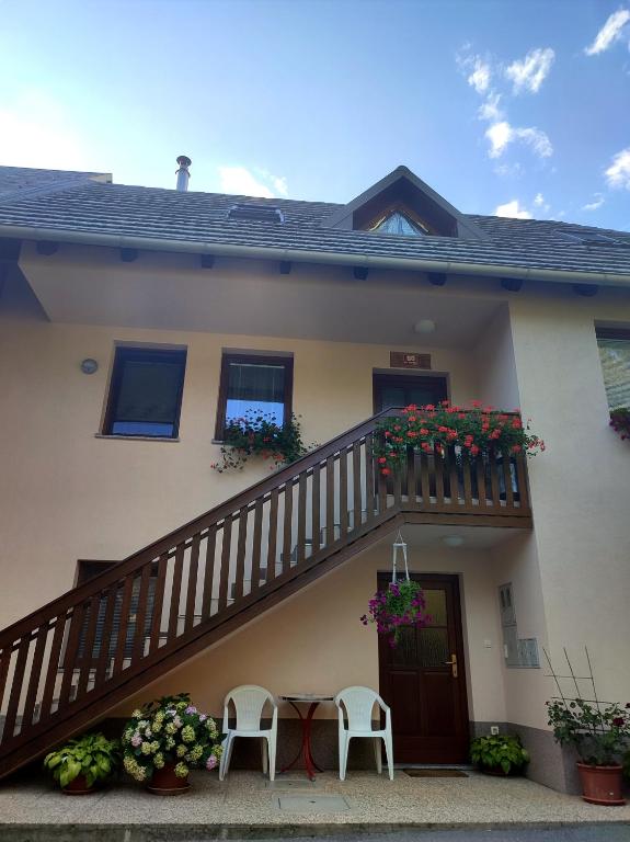 Počitniško stanovanje Aurora - Chambres d'hôtes Bovec