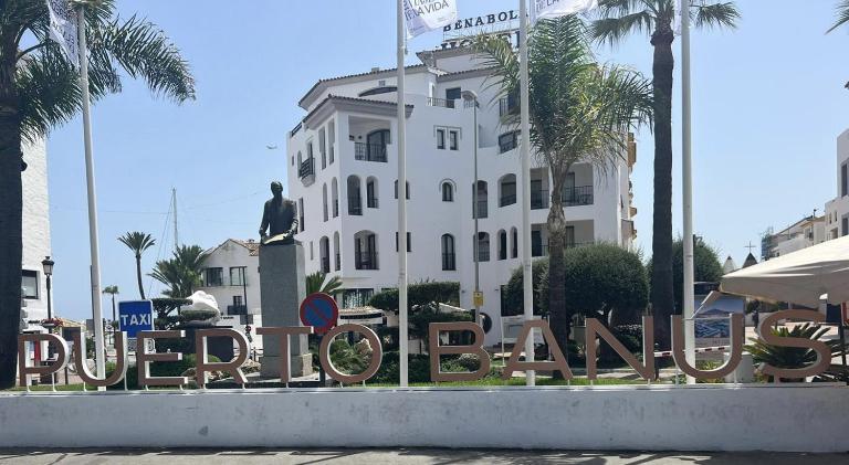 Luxurious apartment in Puerto Banus Marbella - Chambres d'hôtes Marbella