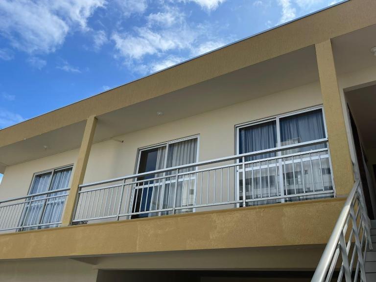 APARTAMENTO PARA 4 ADULTOS EM BALNEARIO CAMBORIU - Chambres d'hôtes Balneário Camboriú