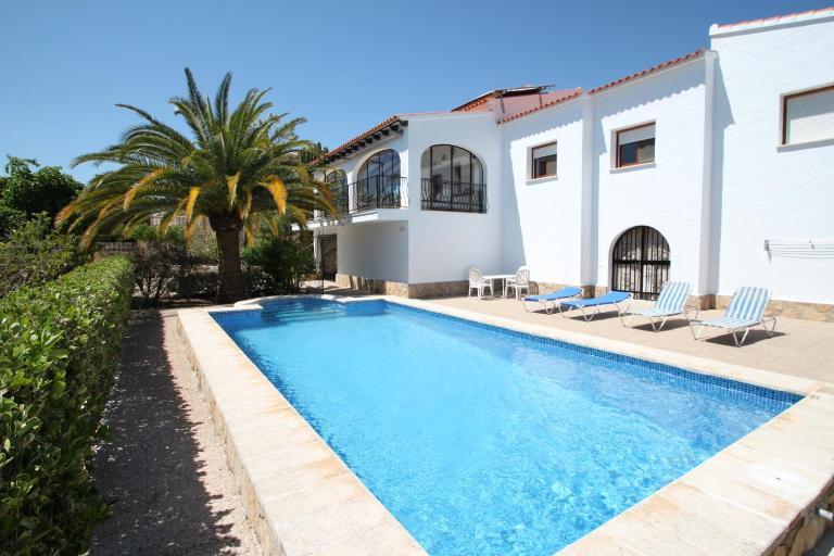 Sara - sea view villa with private pool in Calpe - B&B Calpe