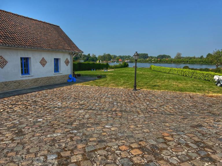Gite du lac du Palentin Ardres - B&B Ardres
