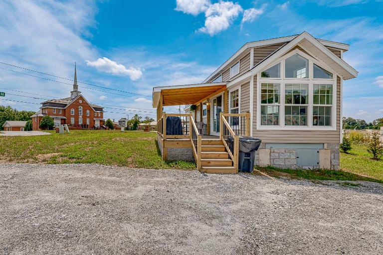 Tiny Charmer - B&B Hendersonville