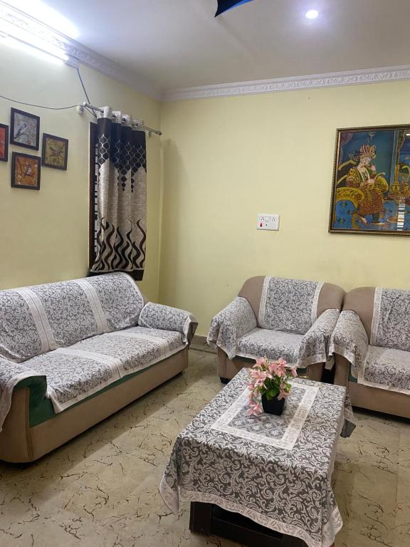 Ghar-fully furnished house with 2 Bedroom hall and kitchen - Bed and Breakfast Bengaluru